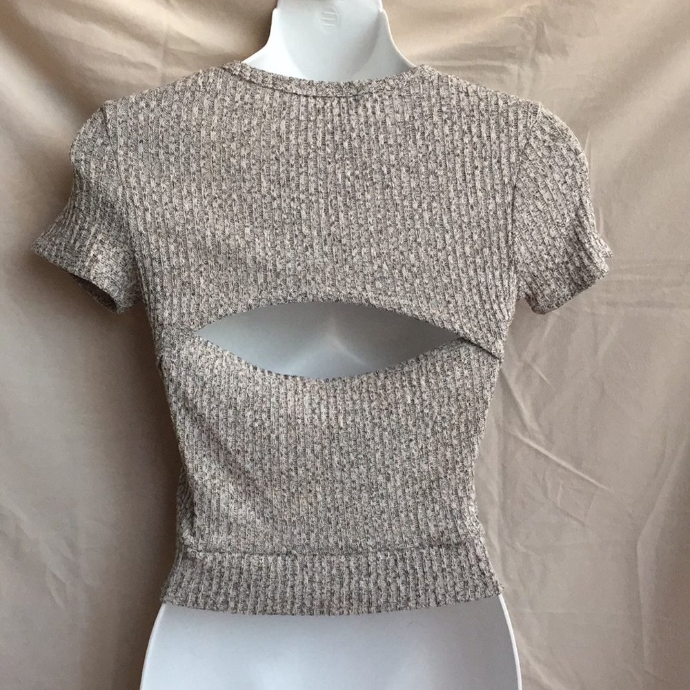 Green Envelope | Open-Back Top - Picture 9 of 9